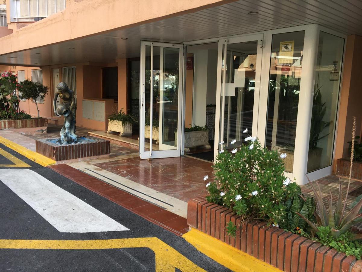 Piso En Alquiler En Benalmadena Costa Lägenhet Exteriör bild